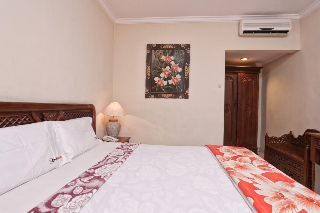 Reddoorz @ Legian Street Hotell Kuta Lombok Eksteriør bilde